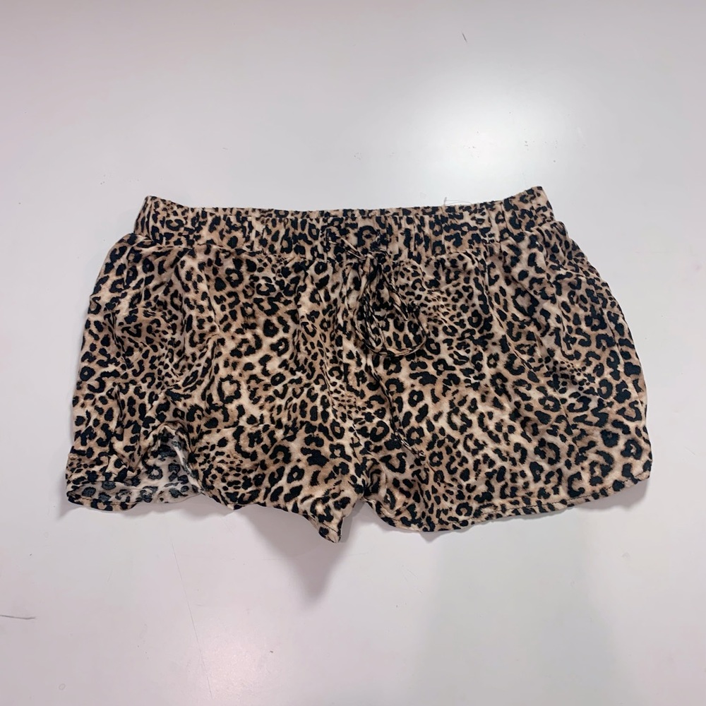 Forever 21 cozy leopard print pajama shorts